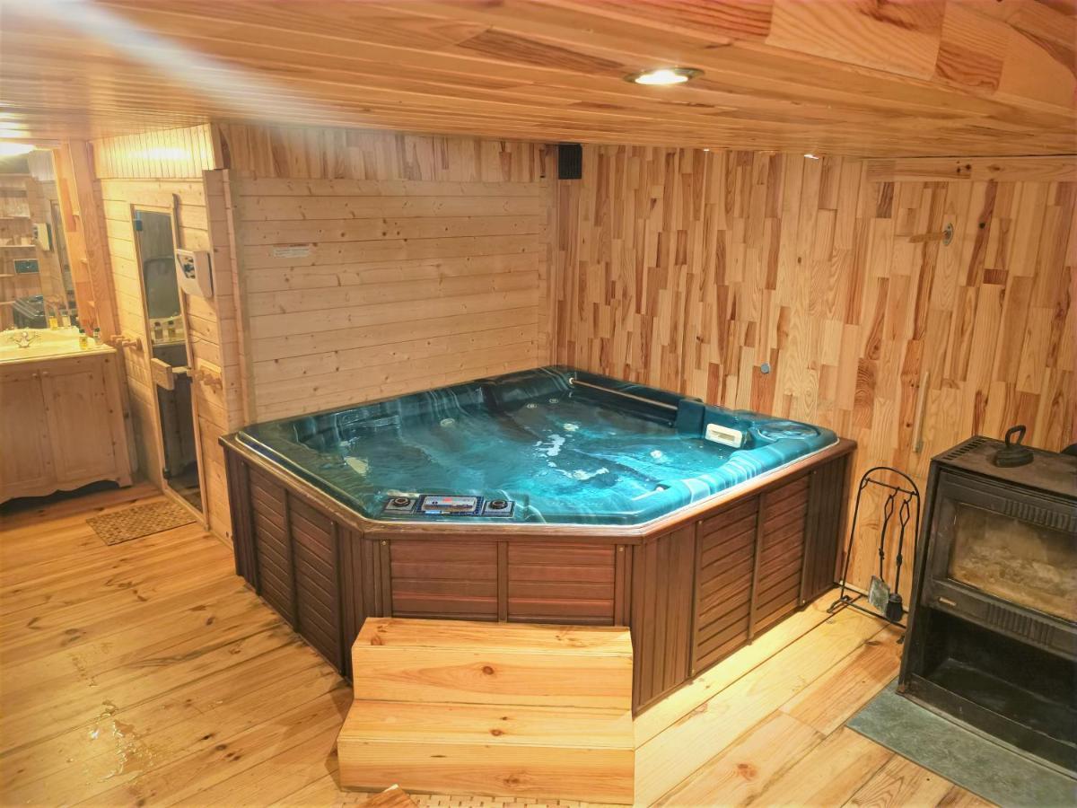 Charmes De Velupont With Wellness Villa Braives Exterior foto